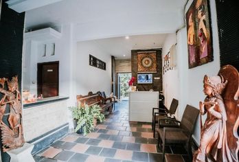 Denays House