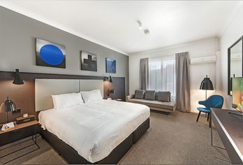 Quality Hotel CKS Sydney Airport