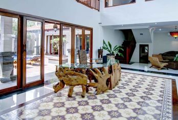 Hastinapura Residence